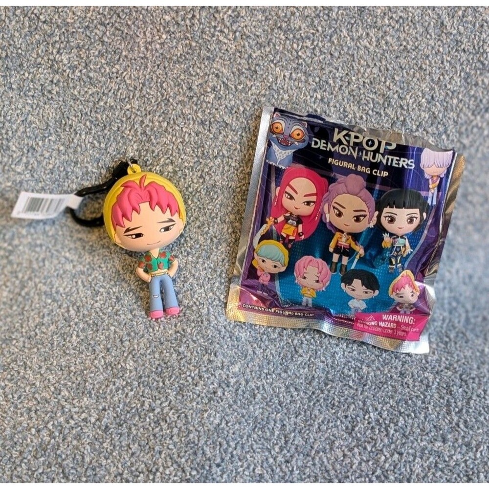 KPop Demon Hunters Saja Boys Abby Series 1 5" 3D Foam Figural Bag Clip Blind Bag